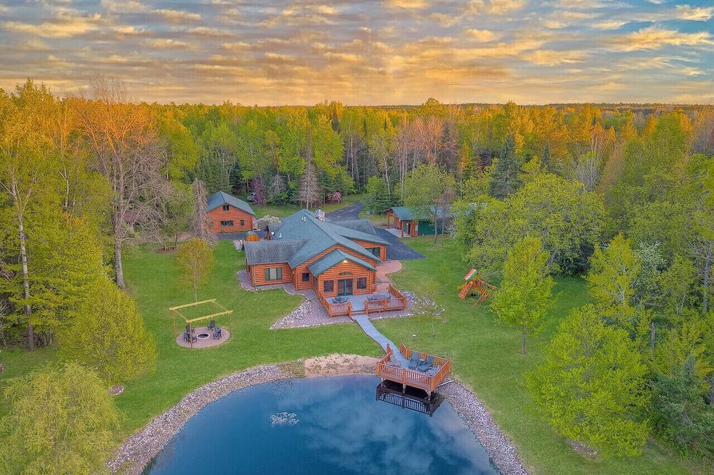 Lincoln County Cabin | Big Somo Lodge | 430 Acres Pond Sauna Trails