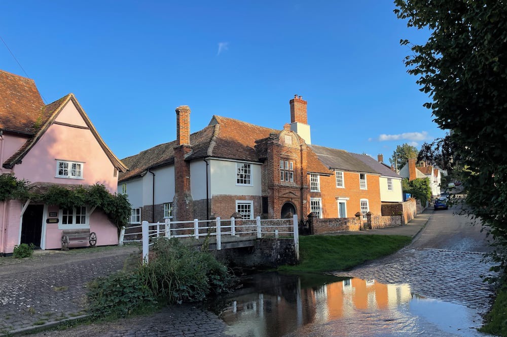 Ipswich House | Beautifully restored historic landmark property in idyllic Suffolk village