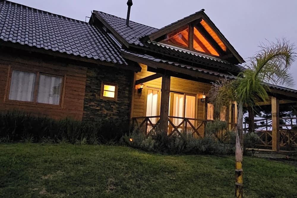 Painel Cottage | Mountain Retreat 🌲- Your dream country home! 🏠