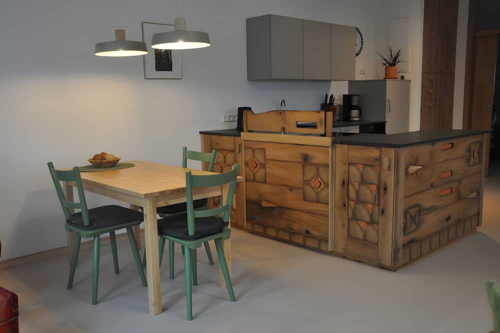 Genkingen Apartment | Apartment 'Alb-Sonne' with Private Terrace, Shared Garden and Wi-Fi