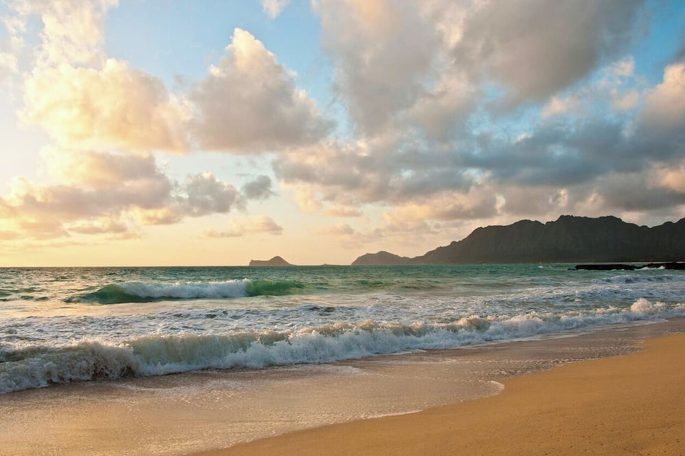 Laie House | Ka Hale Kai - AC, Beachfront