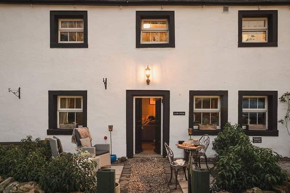 Cockermouth Cottage | Boutique Luxury at Low Fold