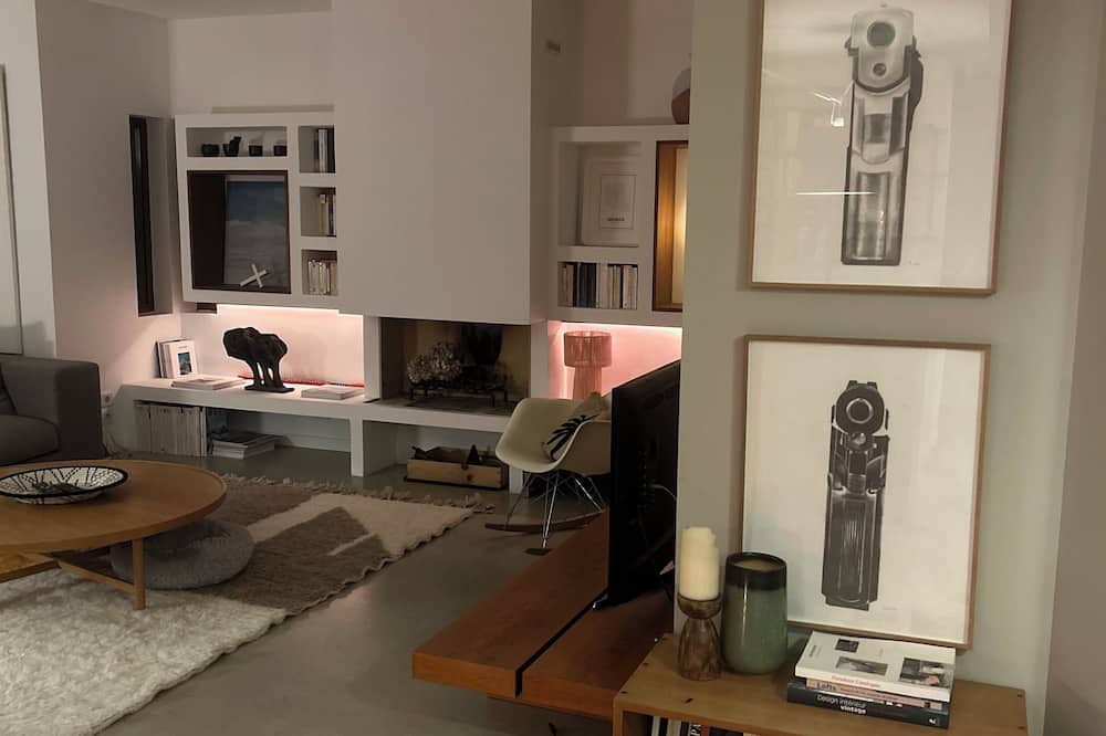 Les Baumettes House | Architect's villa