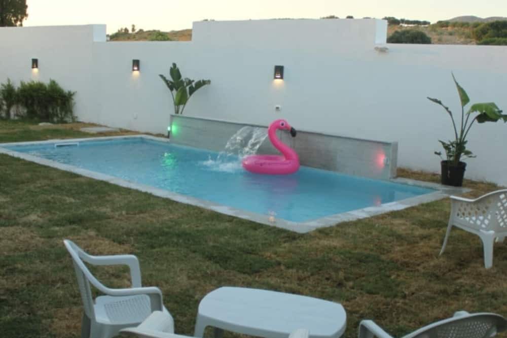 Qurbus Villa | Prestigious Villa between Sea and Forest in Sidi Erraies-Korbous- Private Pool