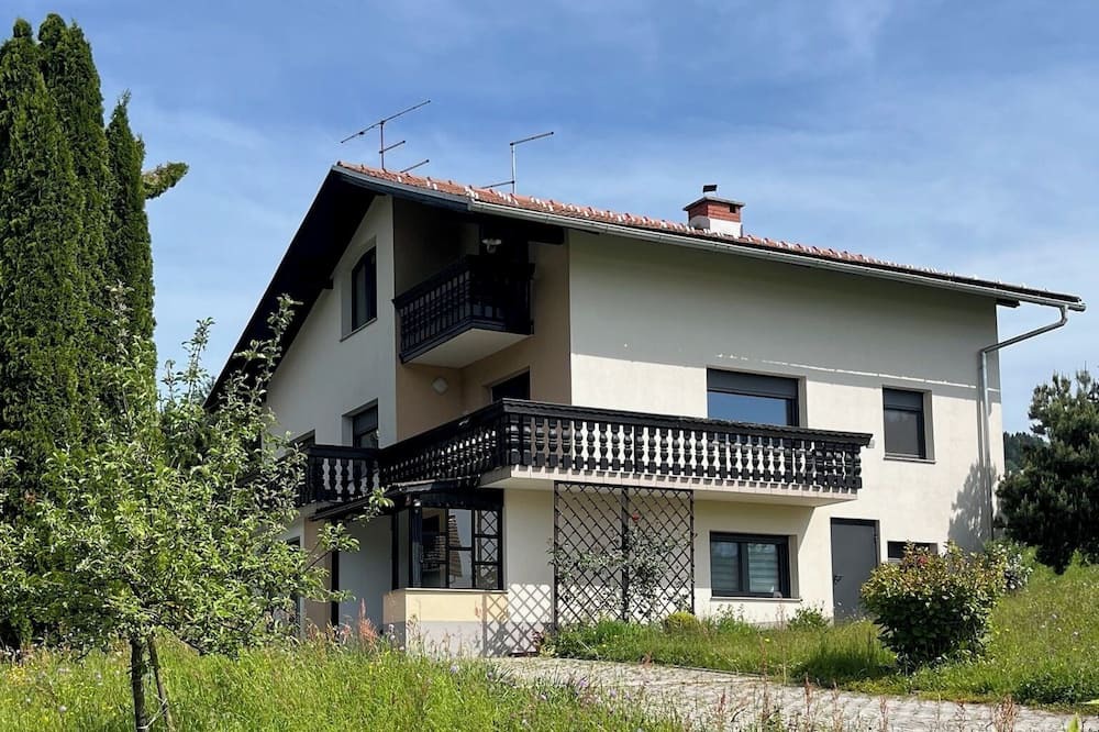 Paka Apartment | Apartment River - In the heart of nature. Pet-friendly!