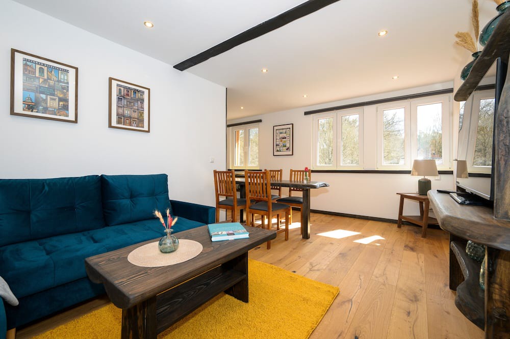 Buetzow Apartment | Apartment 'Vierburg Bützow' with Shared Terrace, Private Garden and Wi-Fi