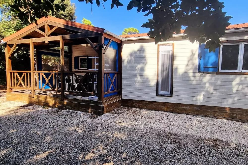 Meschers-sur-Gironde Ski Chalet | Chalet 58m² - 3 bedrooms - 2 bathrooms - covered terrace + Air conditioning + TV + LV + oven* 6 people