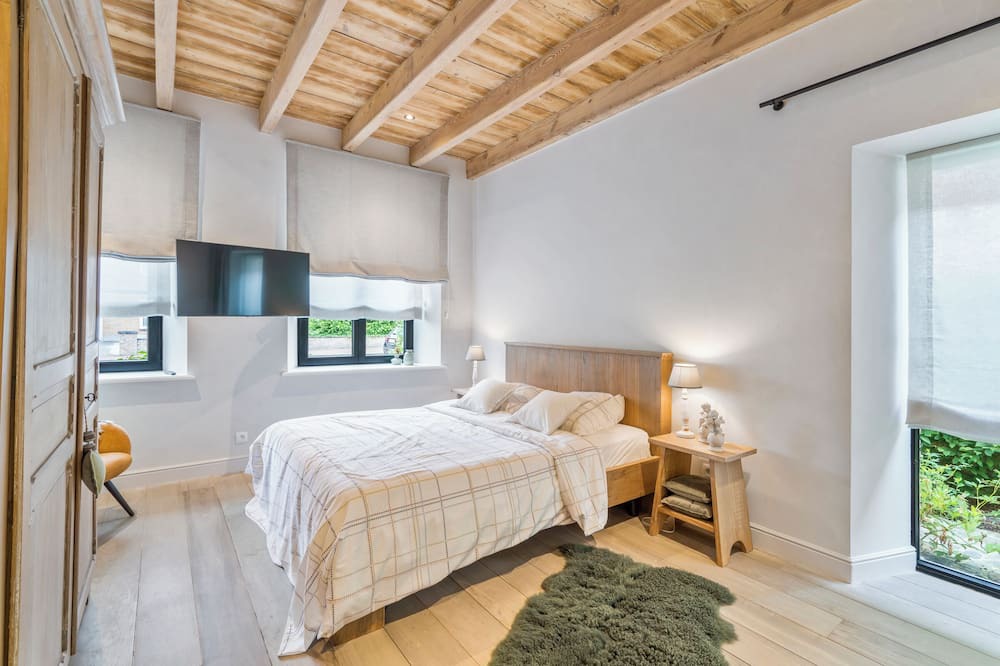 Moerkerke House | VACATION HOME DAMME, WITH COMFORT AND ENCLOSED GARDEN, TERRACE AND CHILD FRIENDLY