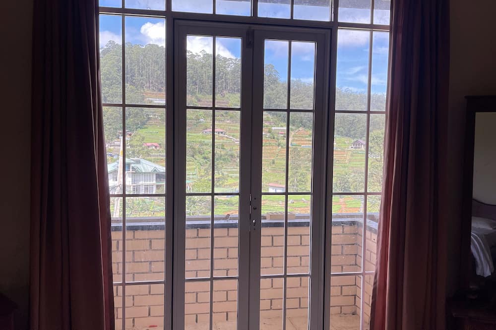 Nuwara Eliya Bed & Breakfast | Charming 4-bedroom bed & breakfast with AC, WiFi in brilliant Nuwara Eliya