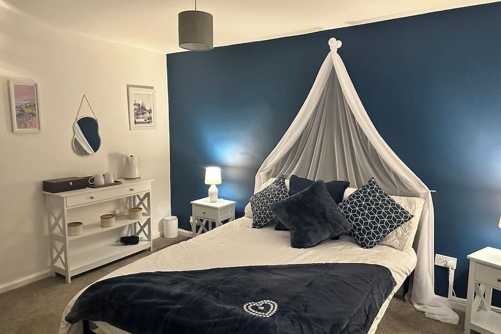 Wilbarston Bed & Breakfast | Luxury Bed & Breakfast Room sleeps 2