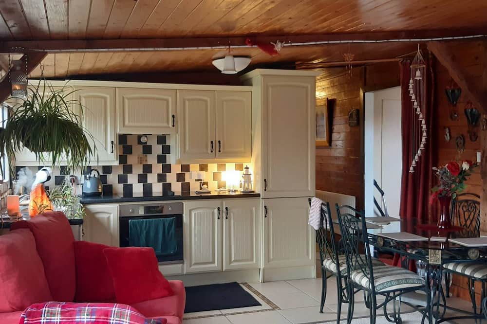 Keadue Cabin | Chalet on Cloghans Pier