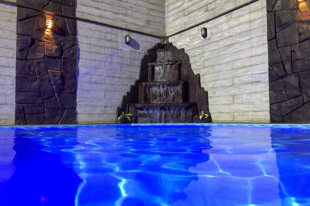 Nova Esperanca House | House with pool in Balneário Camboriú