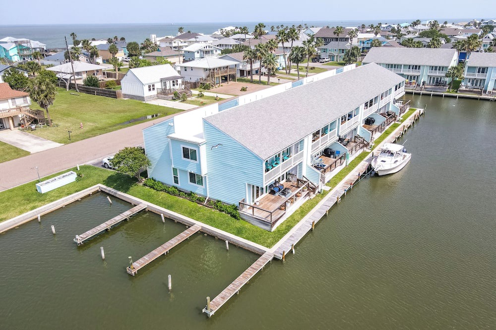 Key Allegro Condo | Blue Pearl - 2BR Condo - Pool