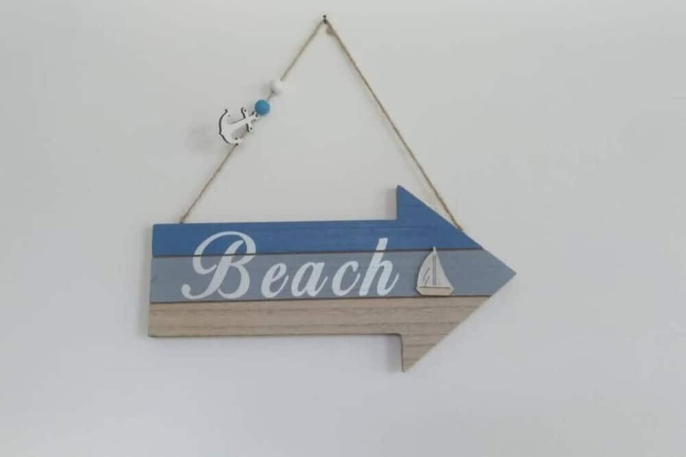 Campofelice di Roccella Apartment | By the sea with private beach near Cefalù.