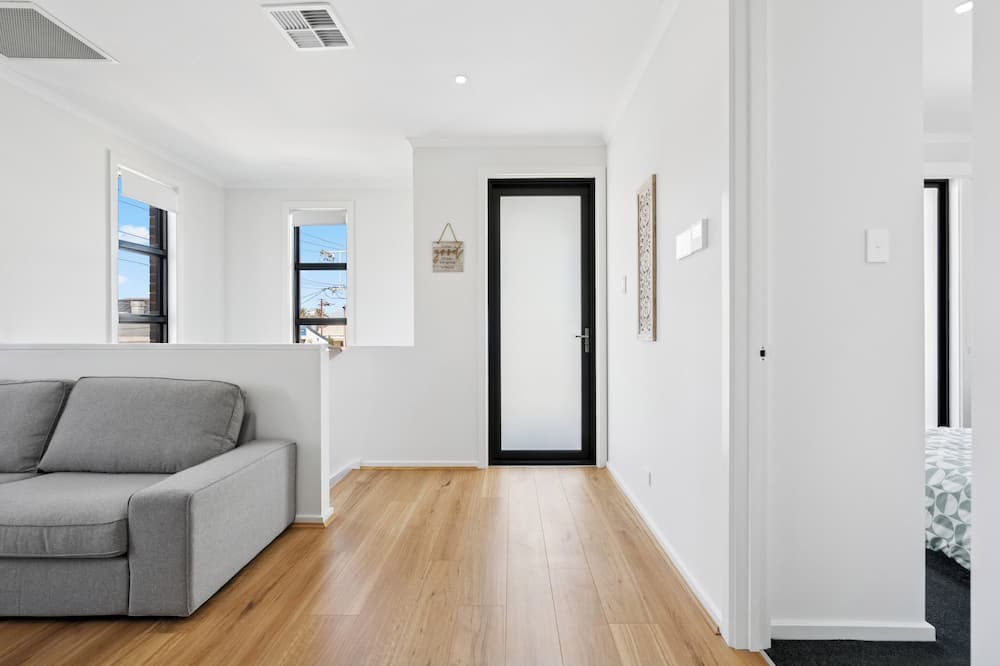 Port Adelaide House | Stay In Port Adelaide!