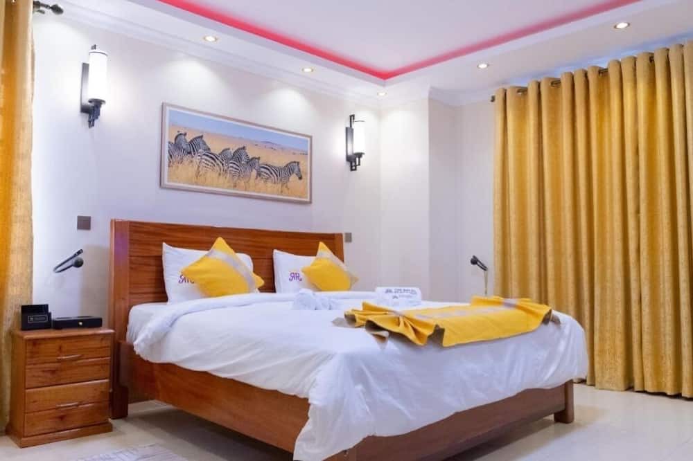 Kitengela Apartment | The Royal Residence : Swara (Antelope)