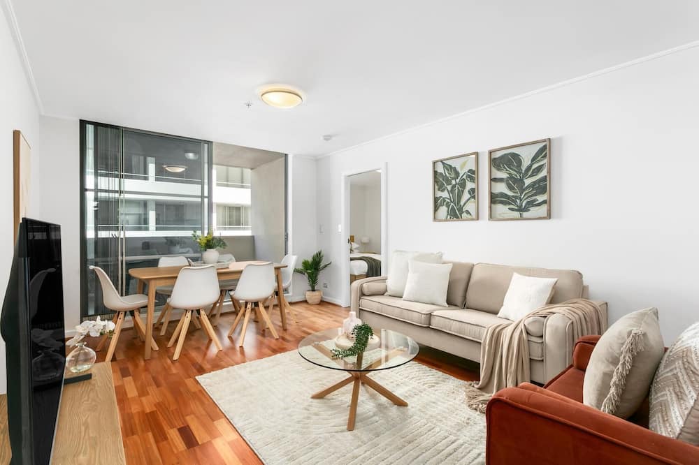 St. Leonards Apartment | St Leonards - ATCH2 - Atchison Street - Stylish Apartment with Home Office, Walk to St Leonards Crows Nest