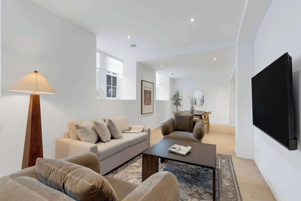 Chinatown Apartment | Convention Center-Old Mtl 3BDRS-3BA