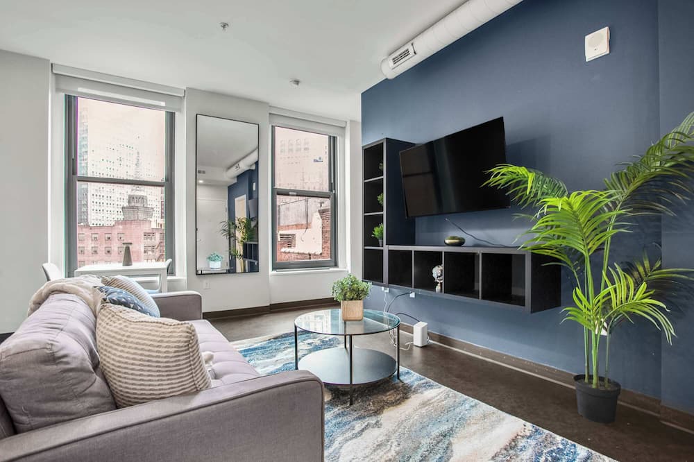 Cultural District Apartment | CozySuites Stunning 1BR in Downtown Pitts #28