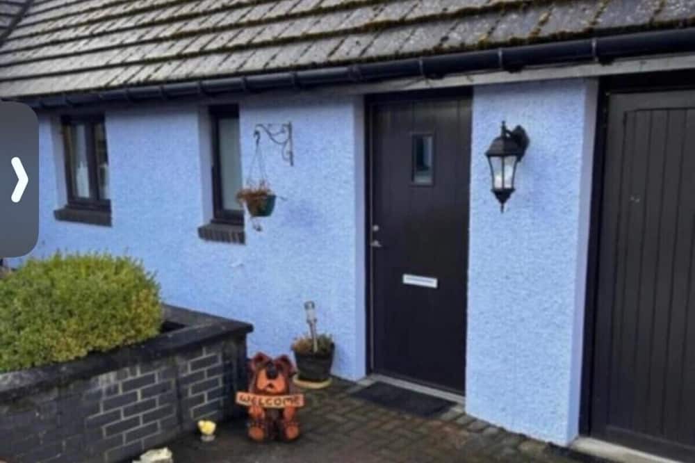 Tomintoul Cottage | Cosy cottage in a lovely setting of Tomintoul with panoramic views of the hills