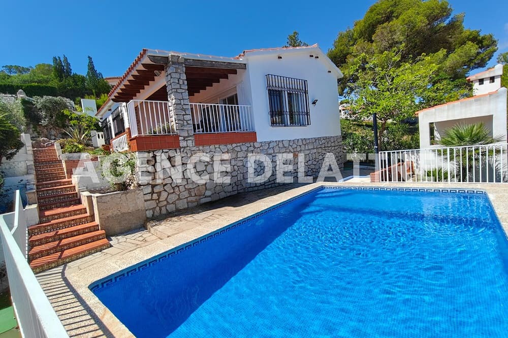 Peniscola Ski Chalet | Villa sea view near the center, 3 bedrooms, swimming pool, barbecue WIFI