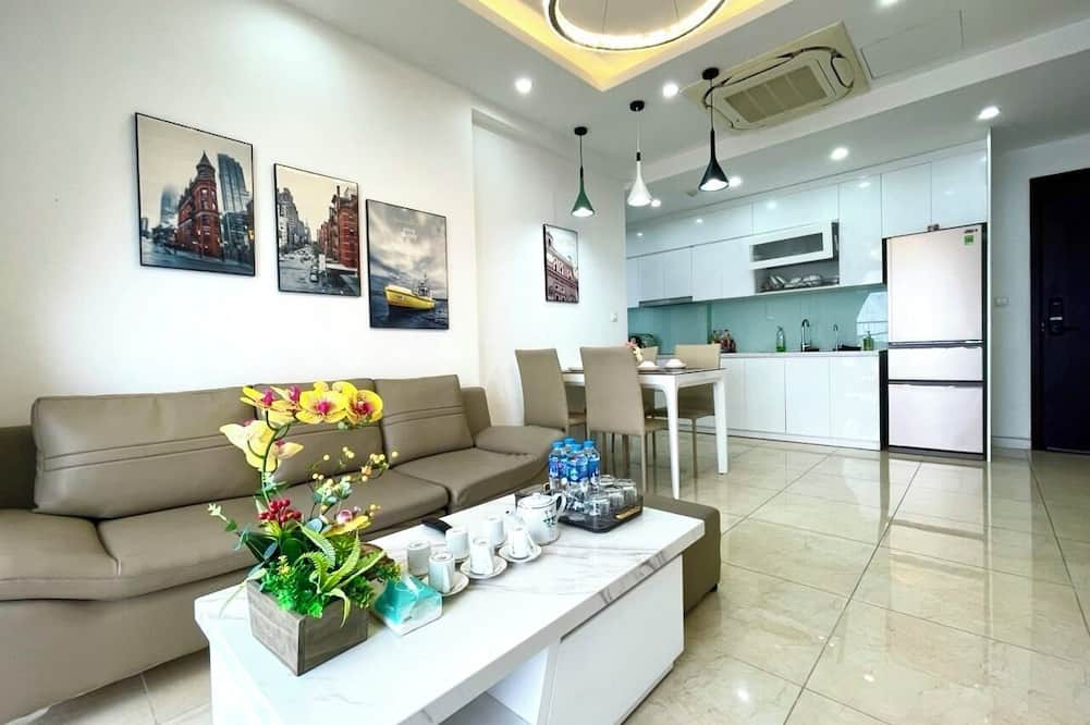 Hanoi Apartment | Căn hộ 2 phòng ngủ, 2 phòng có tầm nhìn thoáng - Vinhomes D'Capitale