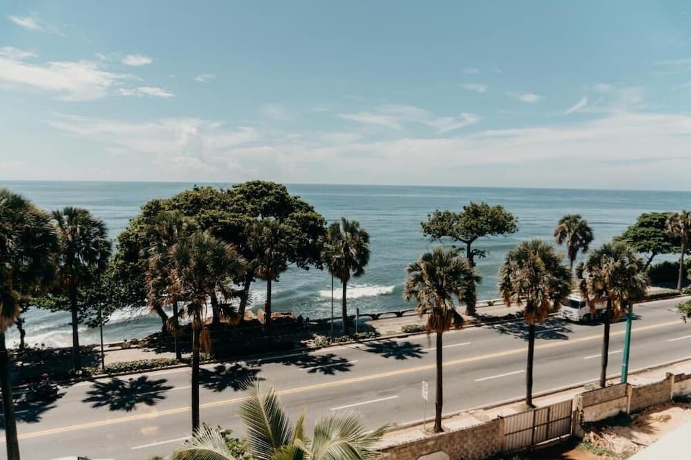 San Geronimo Apartment | Oceanview 3-bedroom apartment in phenomenal Santo Domingo with WiFi, AC