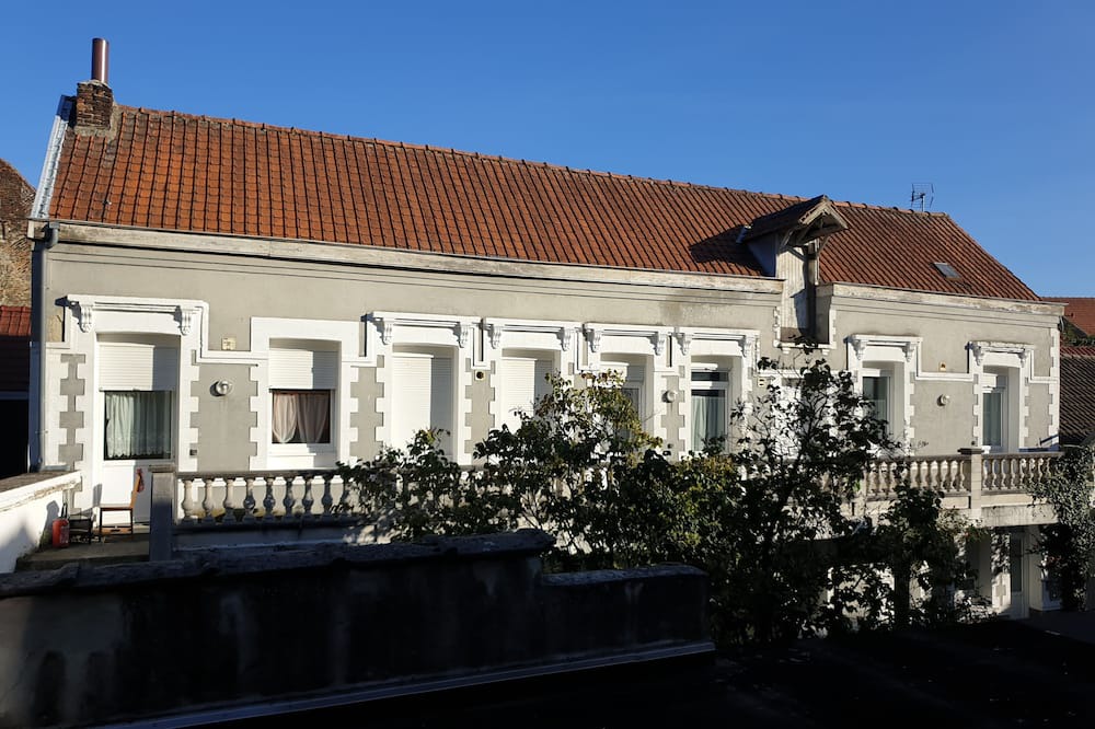 Saint-Amand-les-Eaux Apartment | AA RELAIS DES THERMES 1