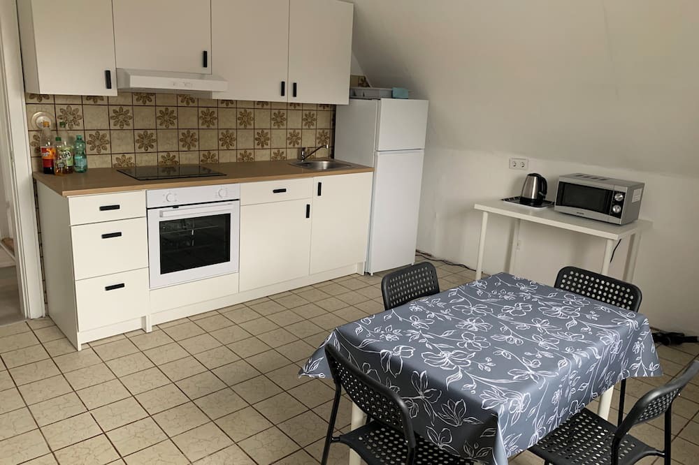 Neumuenster Apartment | Vacation apartment at Einfelderstr See
