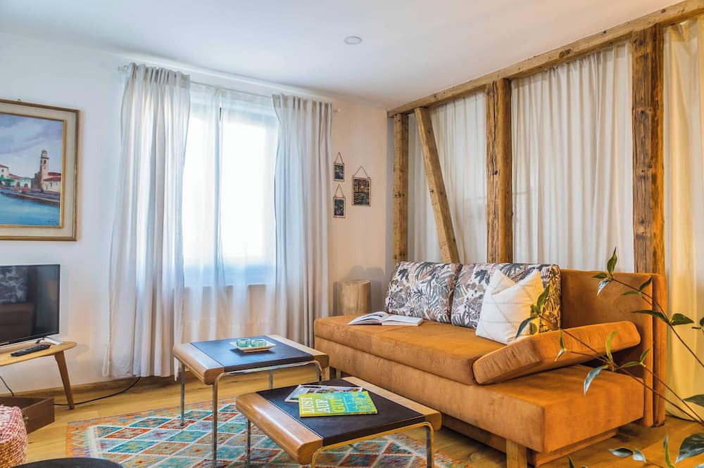 Besigheim Apartment | OLIVE Modern city apartment in the heart of the historic old town of Besigheim
