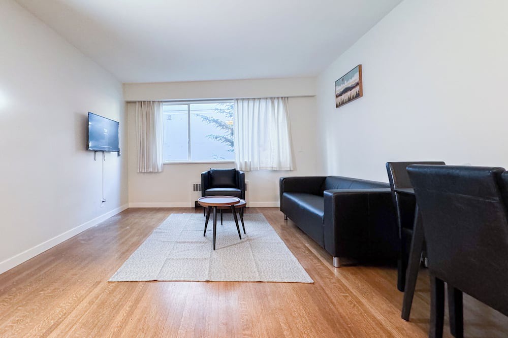 Vancouver Apartment | Pet Allowed - Furnished 1 Bedroom @1925 Nelson
