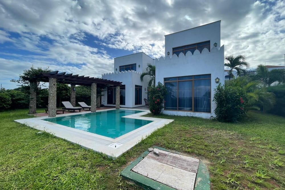 Mombasa Villa | Sultan Palace Nyali 4bedroom Beachfront Villa
