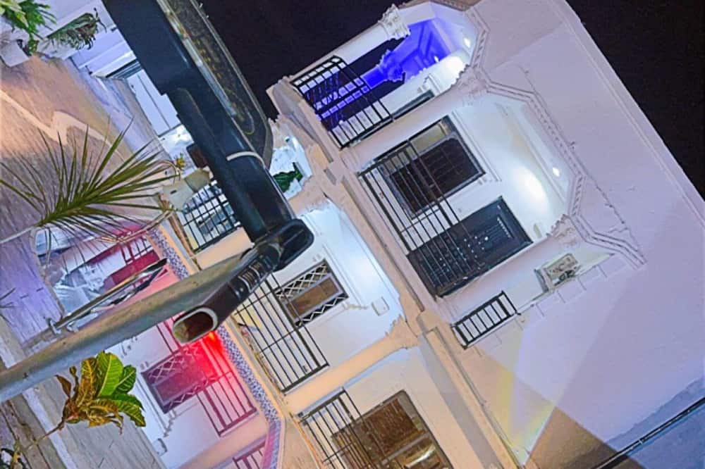Sunyani Apartment | Gina’s Valley Suites