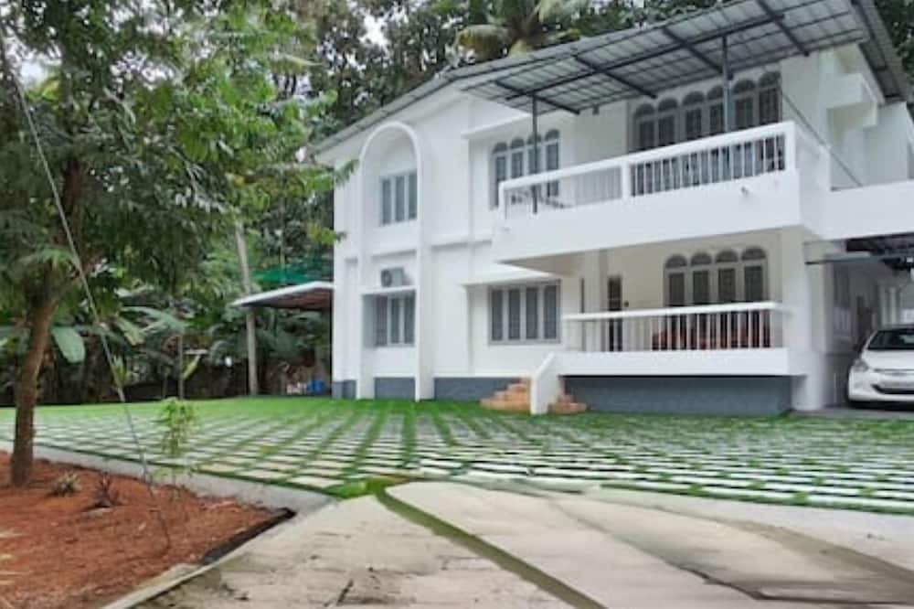 Kottayam House | Genesis Spaces 6 guests Kottayam
