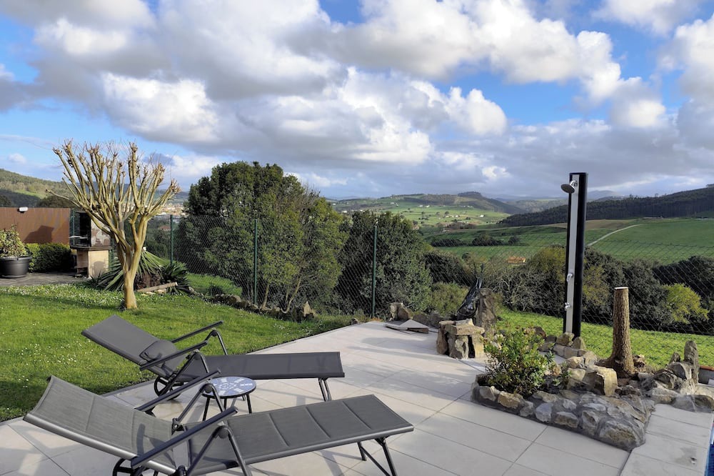 Bareyo House | Gaia An Exclusive non-shared pool and garden