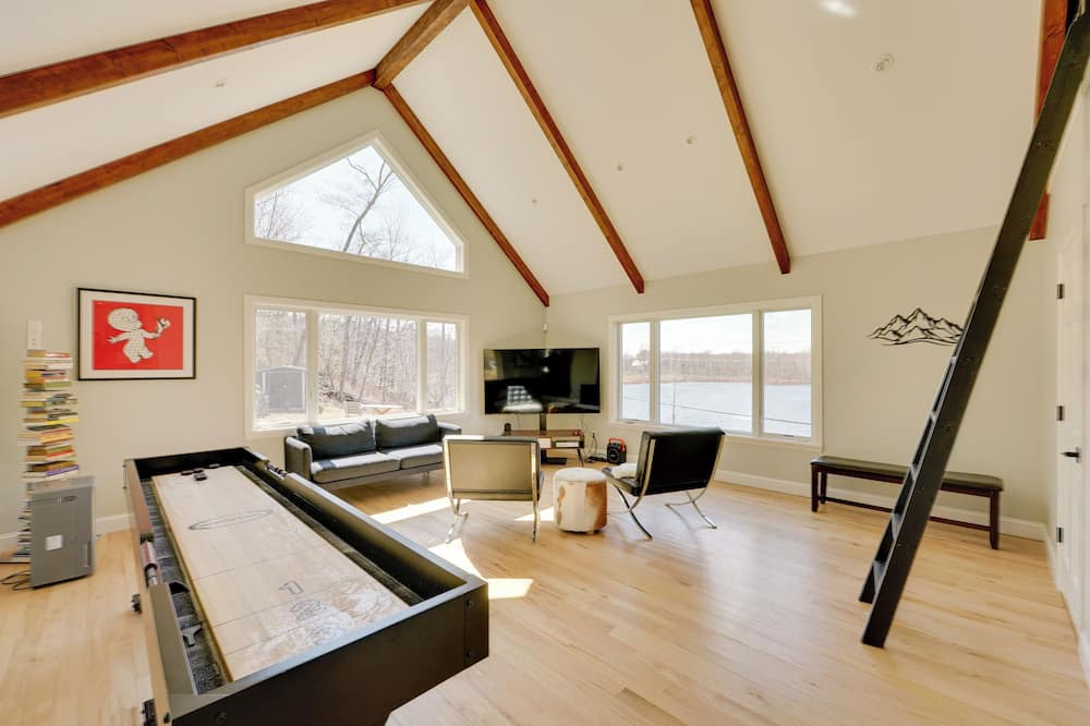 Lake Carmel House | Pond Views: Spacious & Quiet Carmel Hamlet Getaway