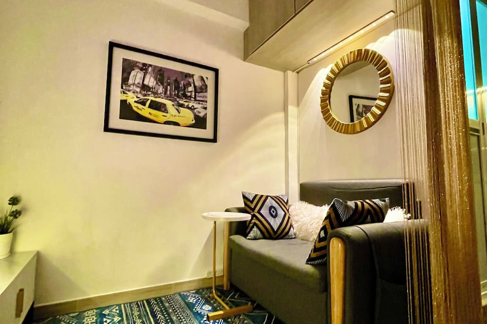 Quarry Bay Apartment | Amazing Value - Art Deco Cozy Characterful Studio