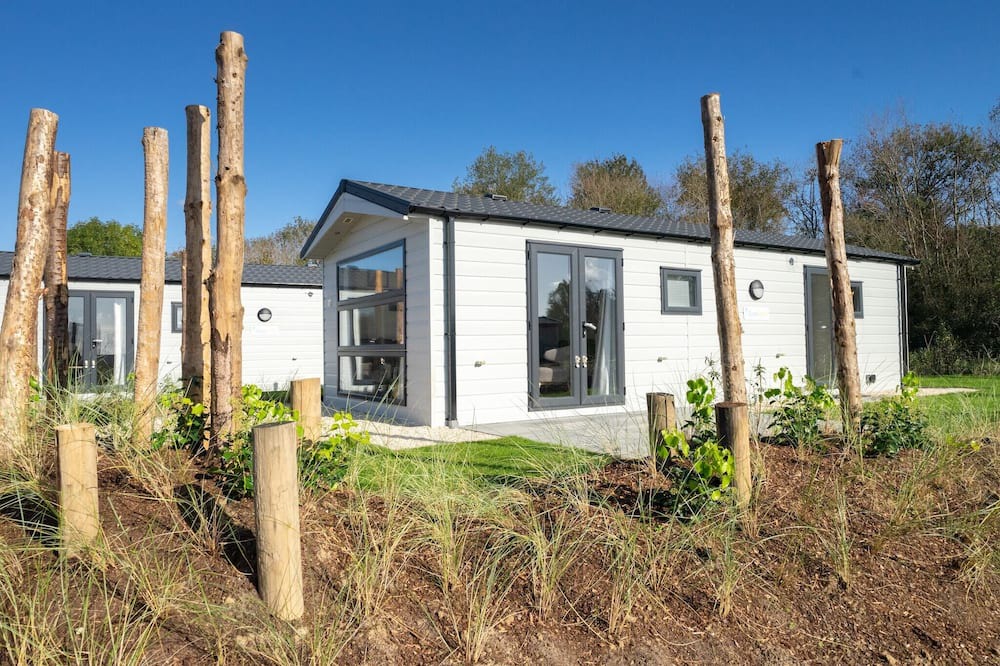 Biddinghuizen Ski Chalet | Chalet by Veluwemeer with Water Sports