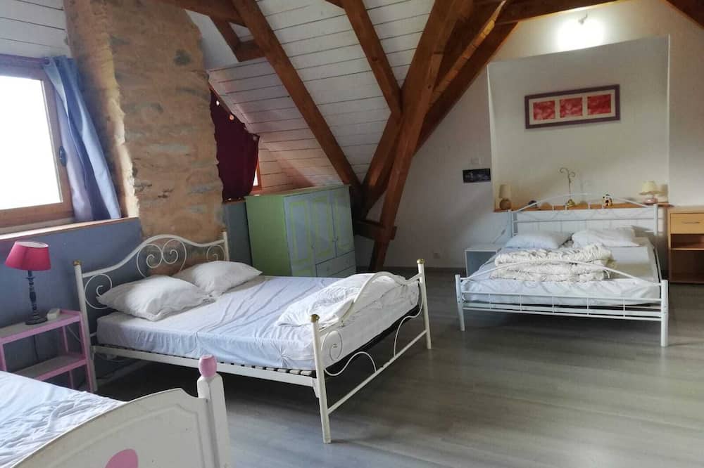 Montclar Ski Chalet | Superb chalet near Montclar resort for a relaxing stay with family and friends.