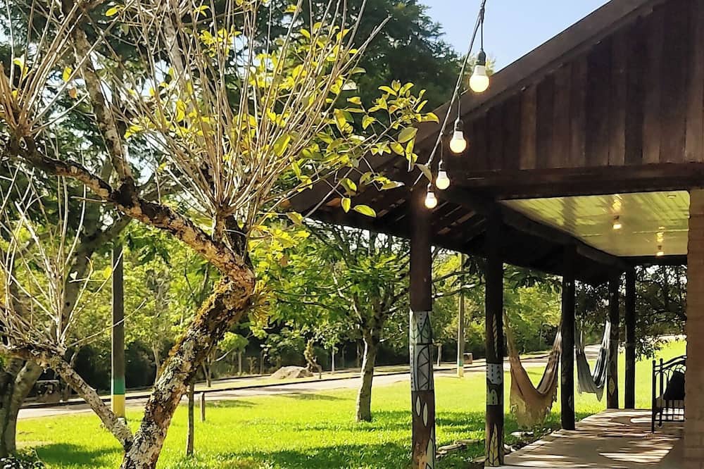 Feitoria Ski Chalet | Charmoso Chalé do Riacho localizado na área rural de Novo Hamburgo.