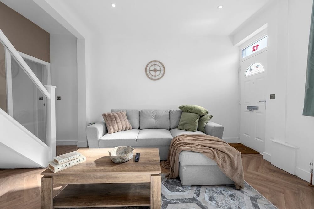 Prestwich House | New listing- Stunning Preswitch Retreat - Sleeps 7