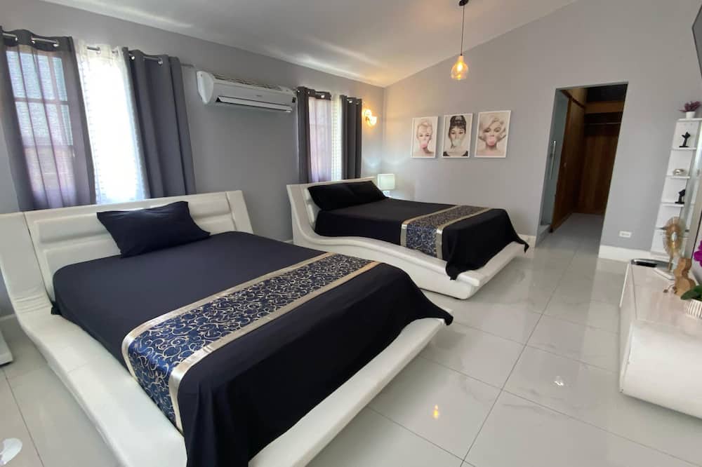 Gregorio Luperon Villa | Marilyn Suite - Chef + Pool in the Mansion