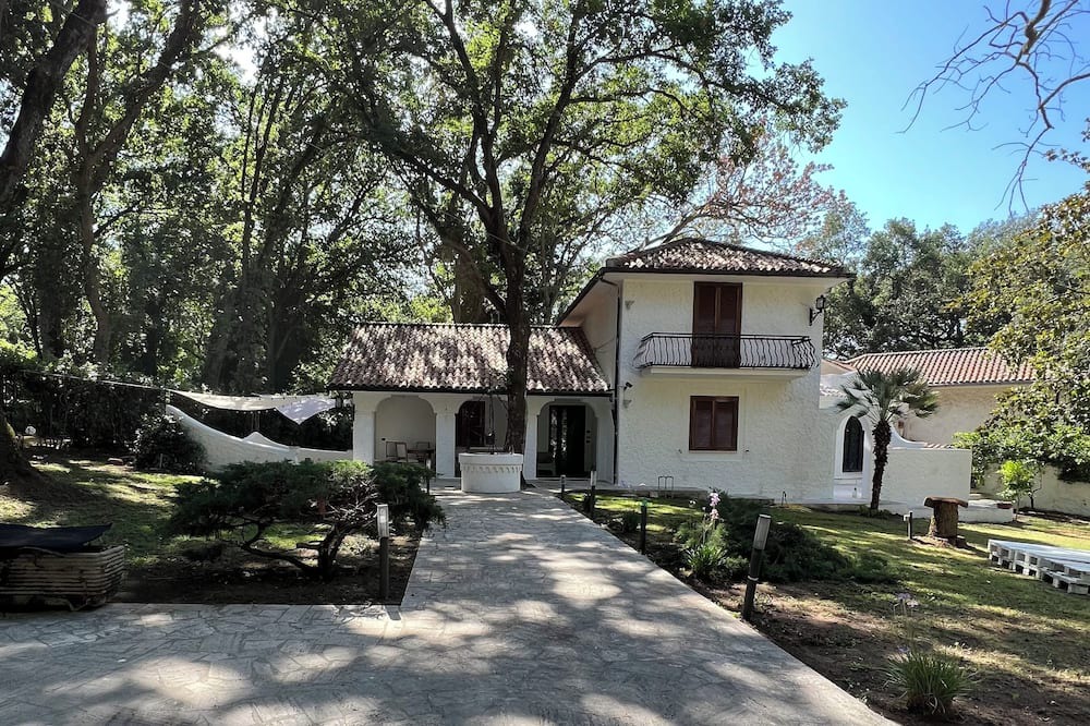 Sabaudia Villa | 3-bedroom villa in wonderful Selva Piana-baia D'argento with AC, WiFi