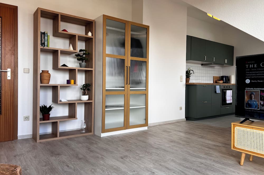 Dessau Apartment | City-view Studio in Central