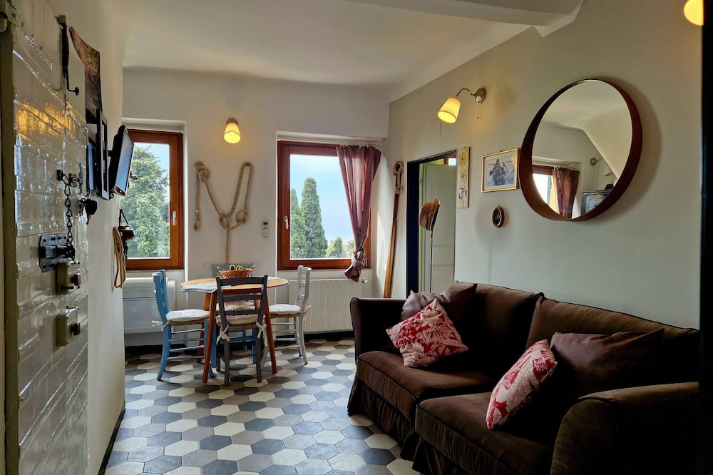 Pieve Ligure Apartment | In Golfo Paradiso with sea view five minutes from the beach, with parking