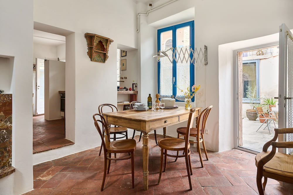 Tremona House | Holiday house Meride for 1 - 5 persons with 2 bedrooms - Historical building