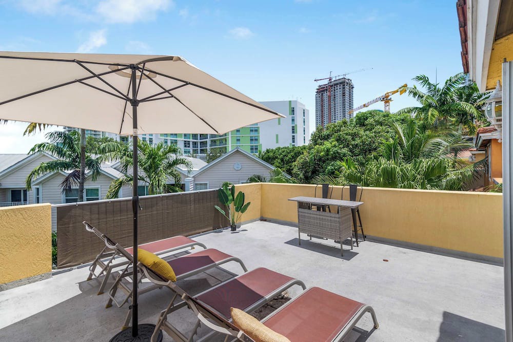 Tarpon River House | Downtown Home: 5 Beds/Rooftop Patio/Water Taxi