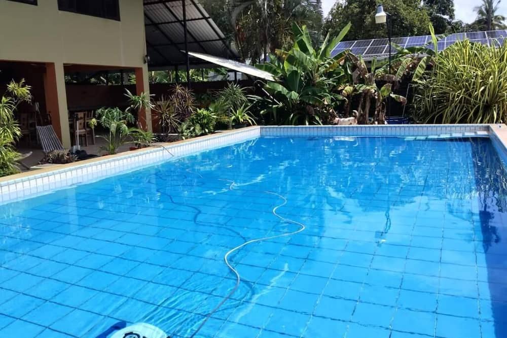 El Roble Apartment | Casa Canadiense Cabina 4 for 5 people
