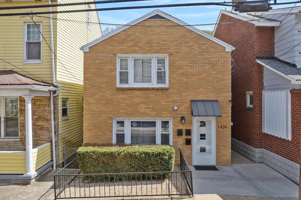 Pittsburgh Apartment | Stylish & Modern 2Bd Apt in Millvale/Lawrenceville