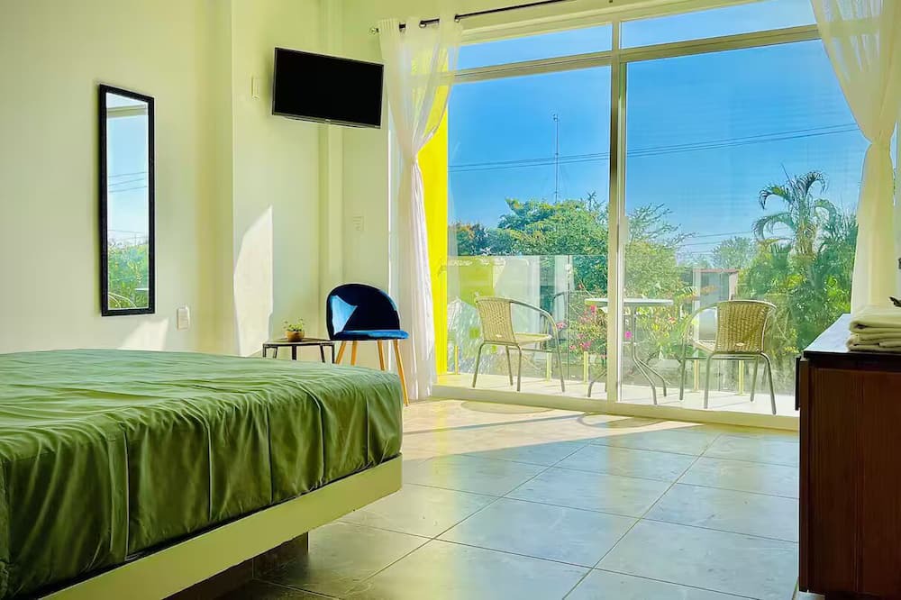 Rinconada Apartment | 204 Room with A/C and good location